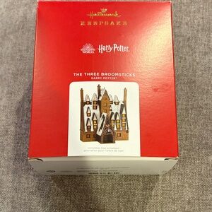 Hallmark Harry Potter The Three Broomsticks Ornament